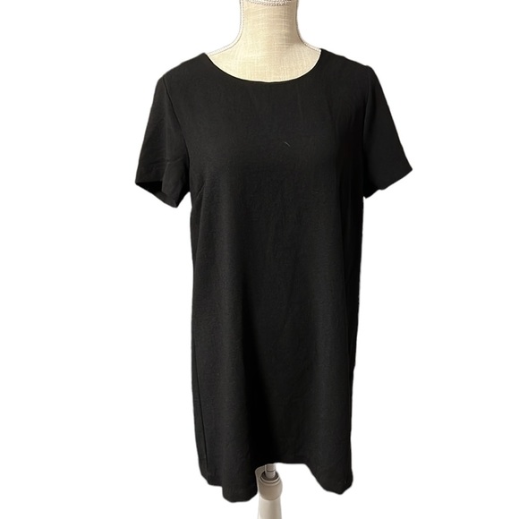 bobeau Dresses & Skirts - NWT Bobeau Short Sleeve Black Dress Womens Size M